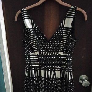 Ann Taylor V-neck dress, size 0P